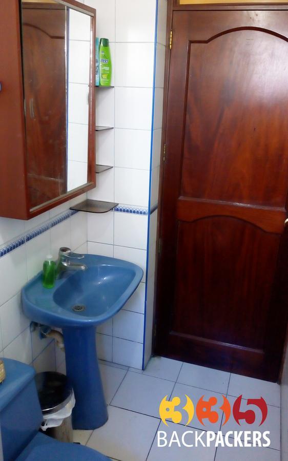 Хостел 335 Backpackers Лима Экстерьер фото
